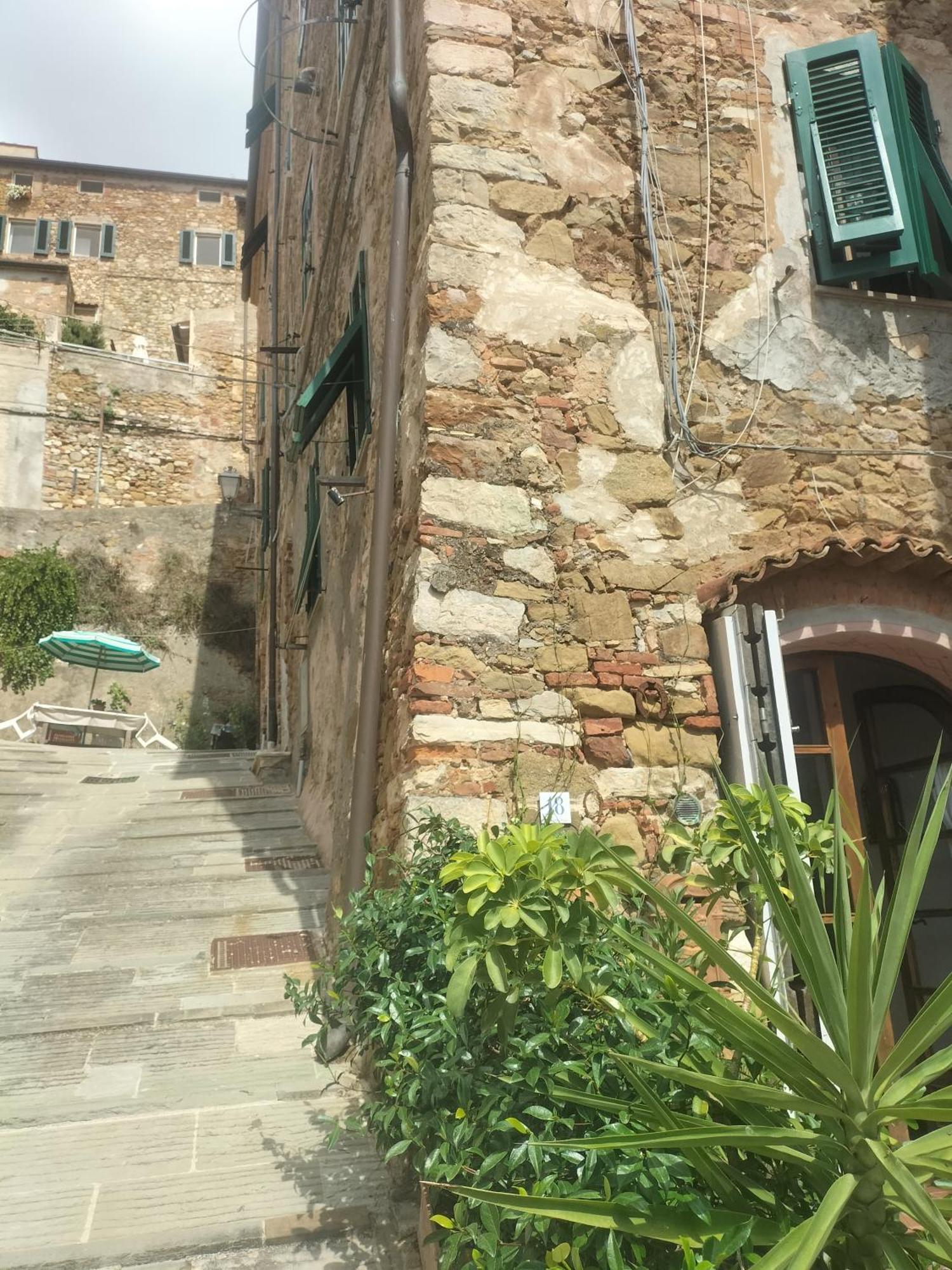 Al Tuffatore Etrusco Campiglia Marittima Exterior foto